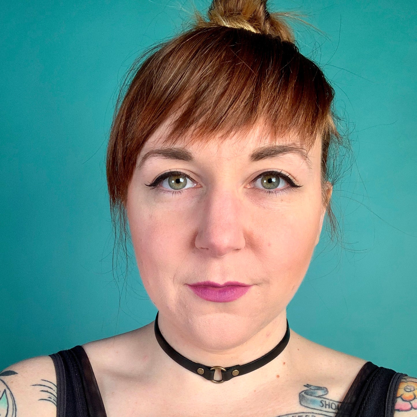 Tiny Tiny Tiny Leather Collar
