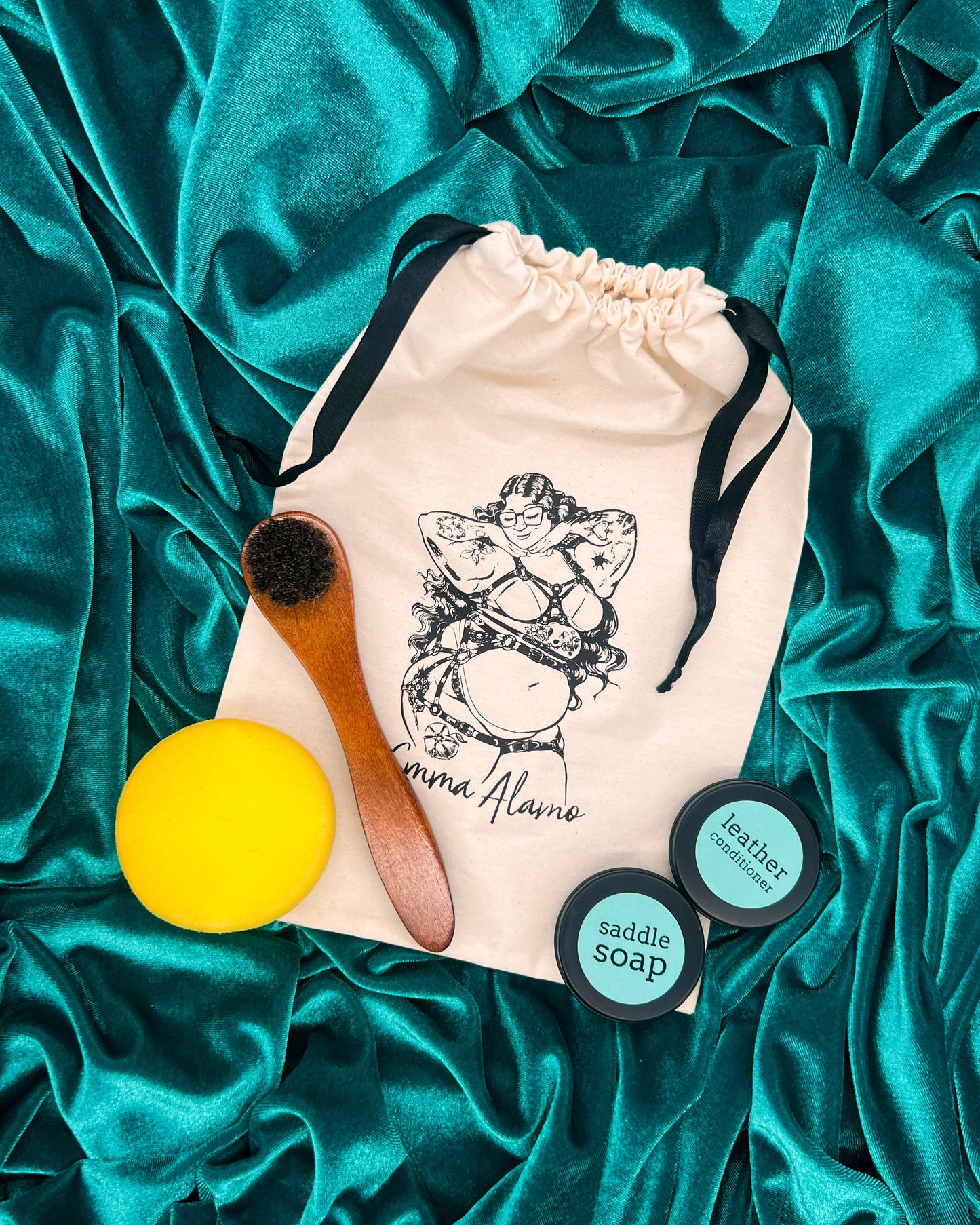 Leather Cleaning Kit and Dust Bag