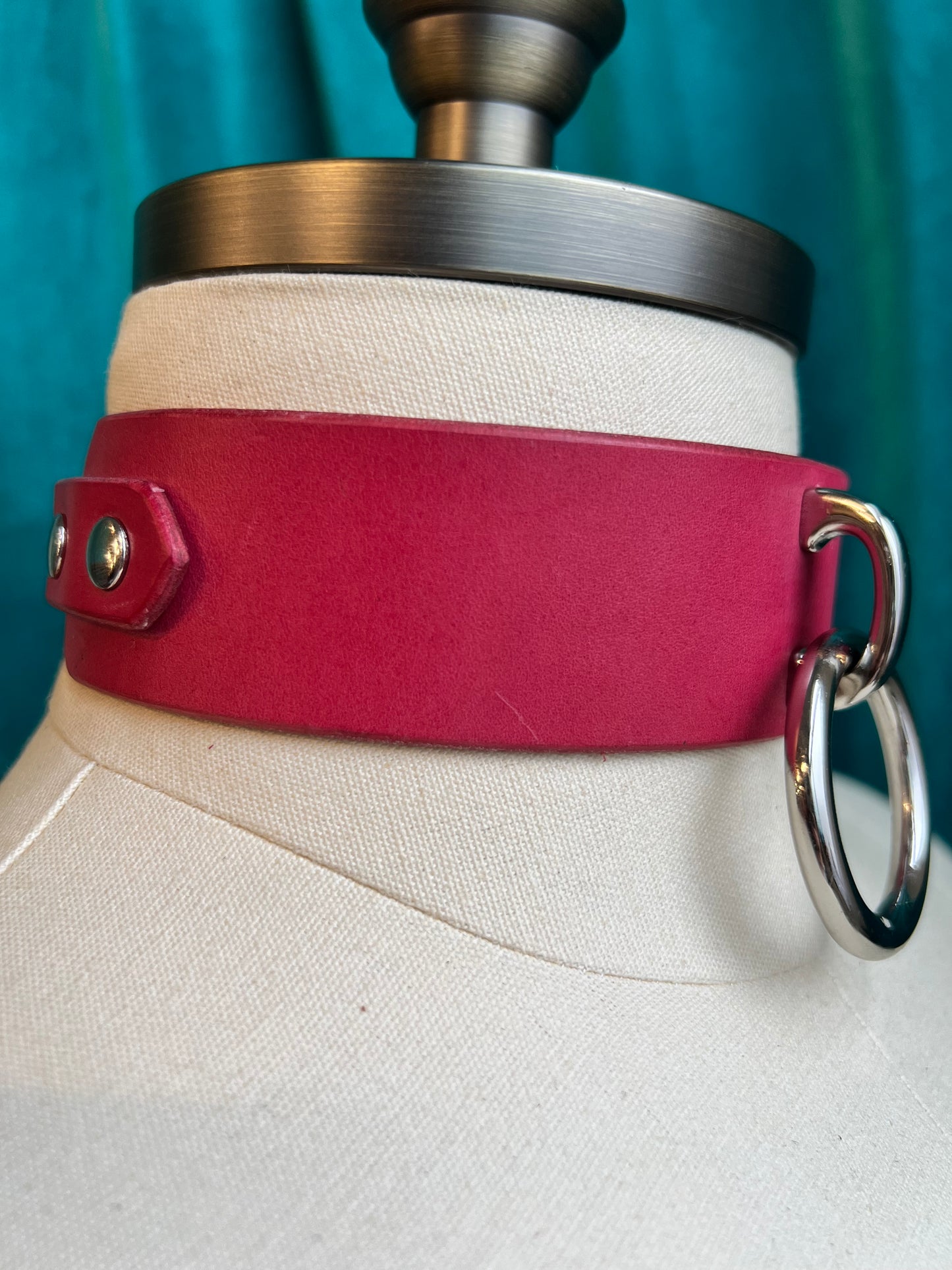 Pink Door Knocker Collar Sample