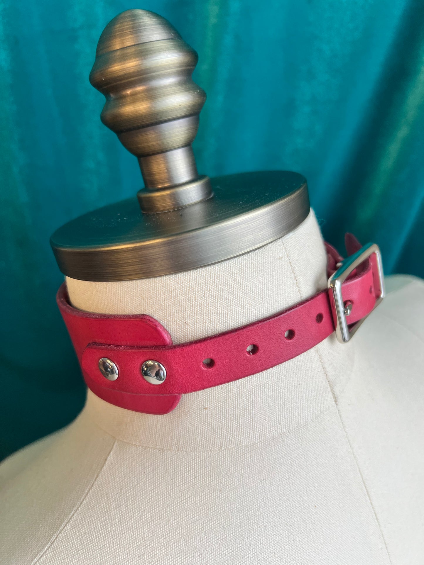 Pink Door Knocker Collar Sample