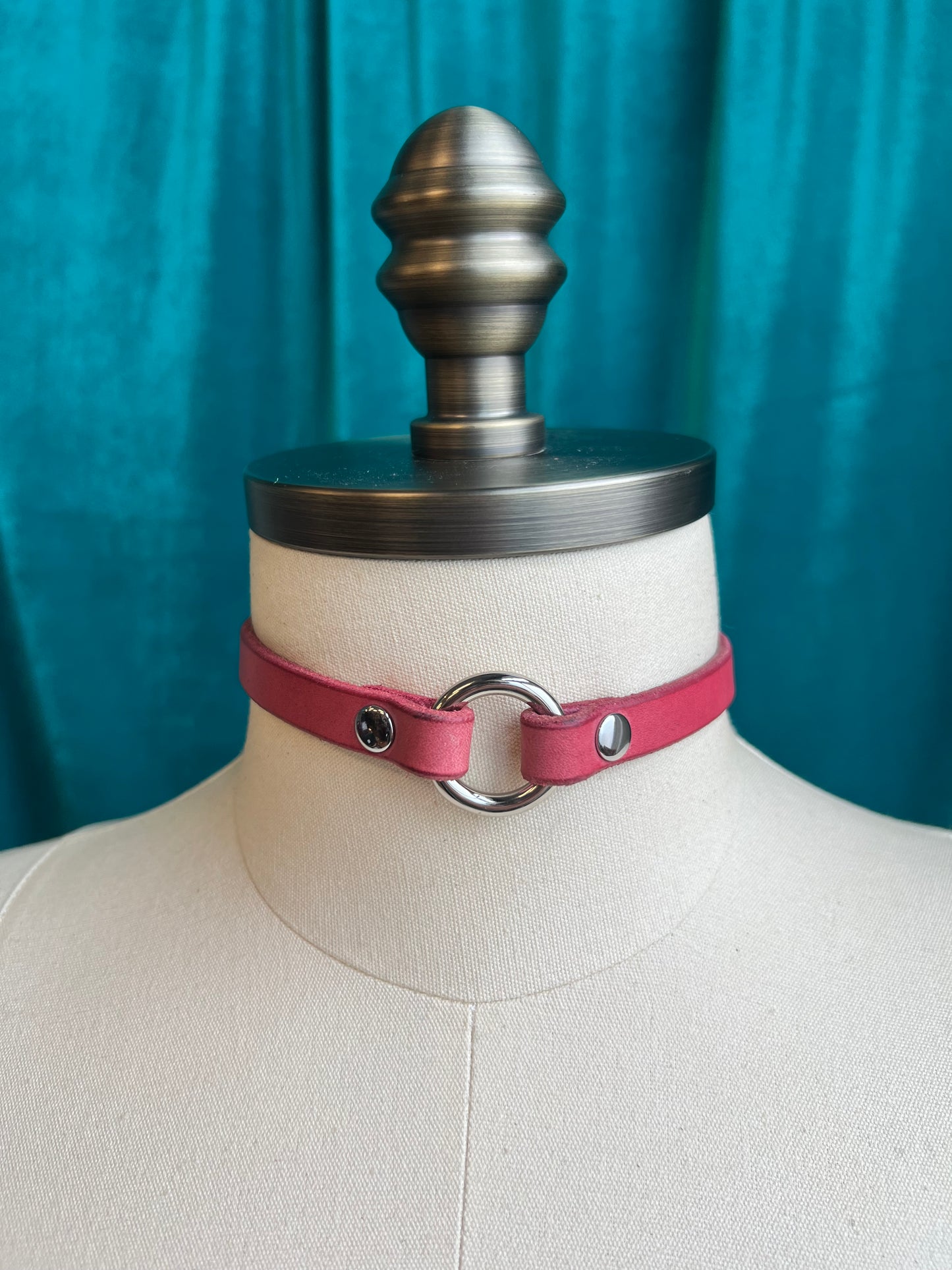 Rose Pink Classic O-Ring Collar Sample