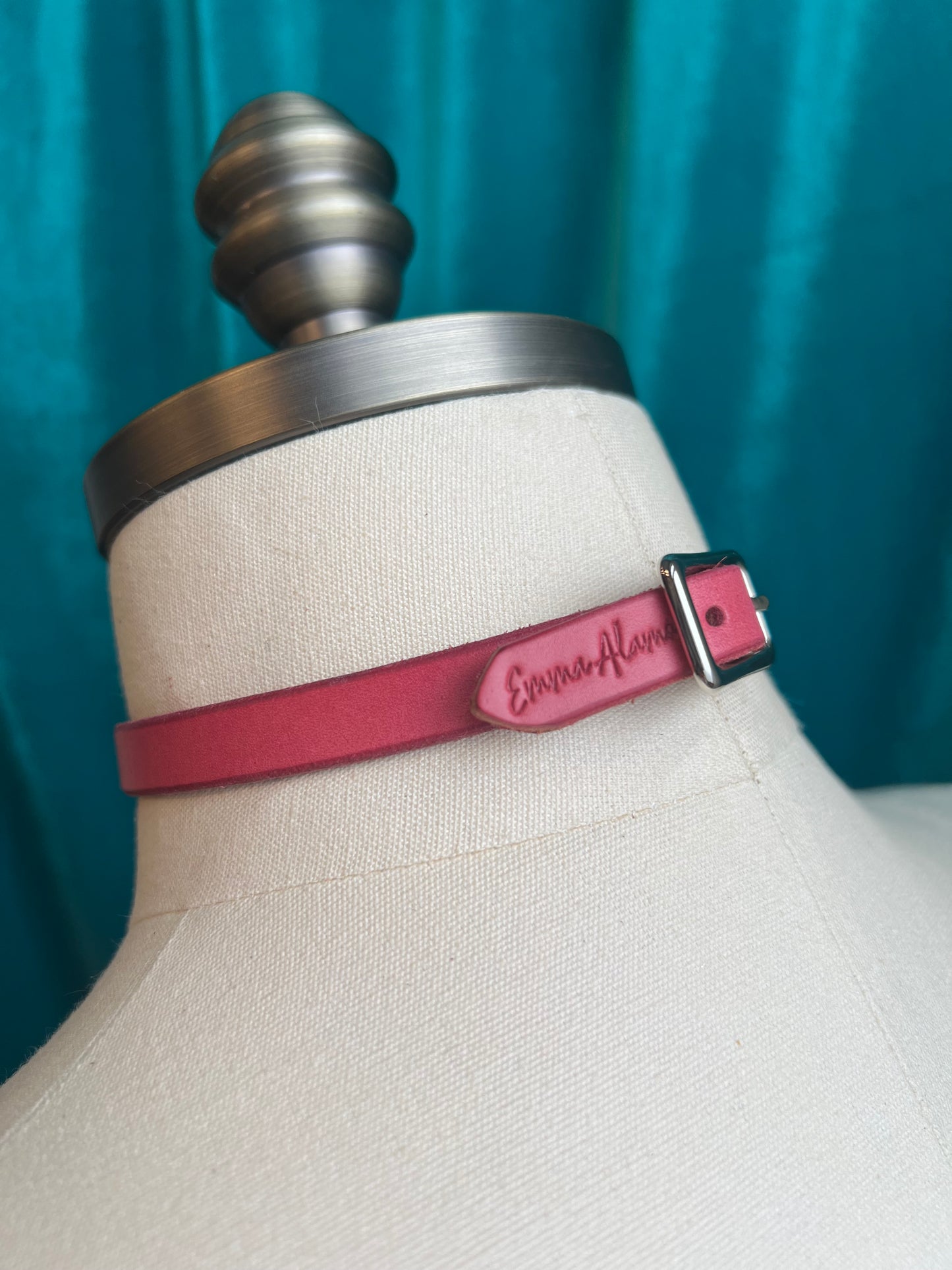 Rose Pink Classic O-Ring Collar Sample