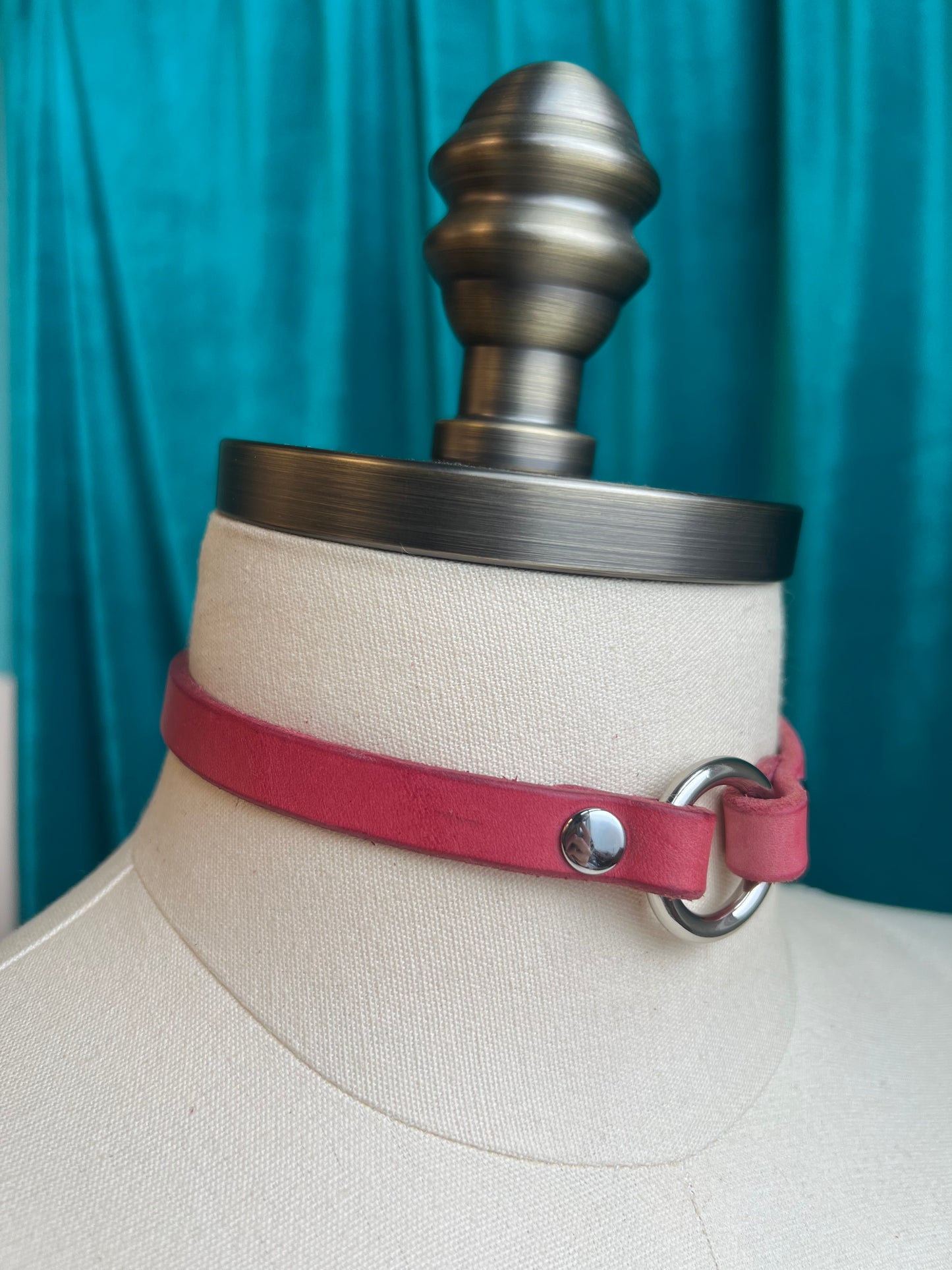 Rose Pink Classic O-Ring Collar Sample